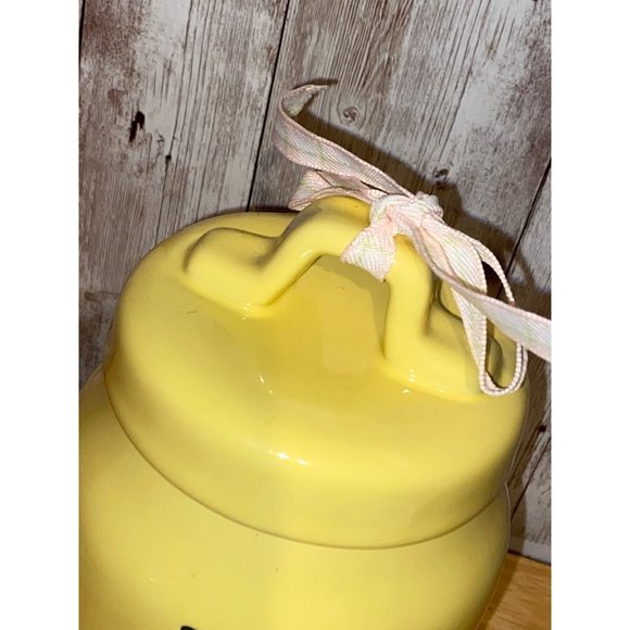 Rae Dunn Ceramic Yellow Peep Peep Canister Cookie Candy Jar 6.5" Easter - Picture 6 of 10